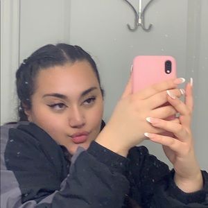 Meet your Posher, Leeza